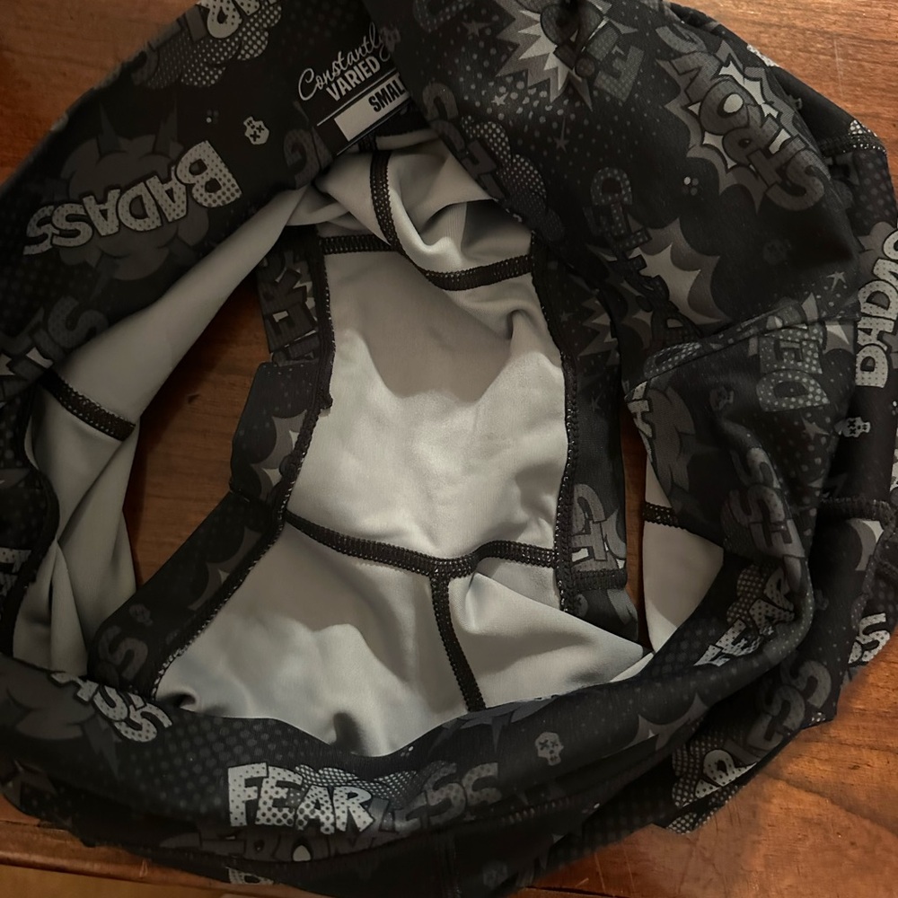 2.5” CVG Fearless Black Shorts - Picture 2 of 2